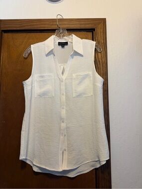 Petite Sophisticate Sleeveless Button-Down Shirt - White